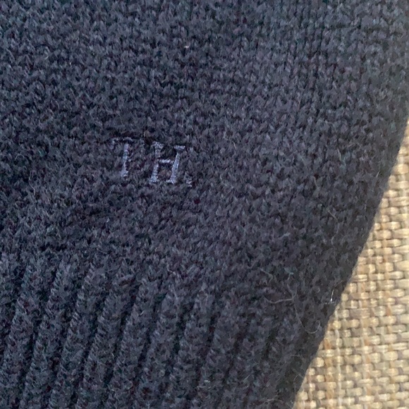 Tommy Hilfiger Navy Blue Sweater Ladies Size Medium V Neck / Collar - Picture 4 of 8